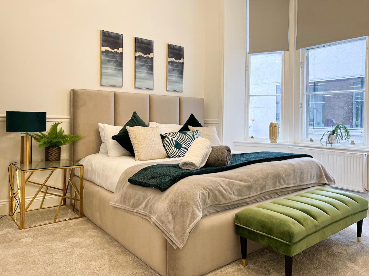 Large Blythswood Residence Glasgow Room photo