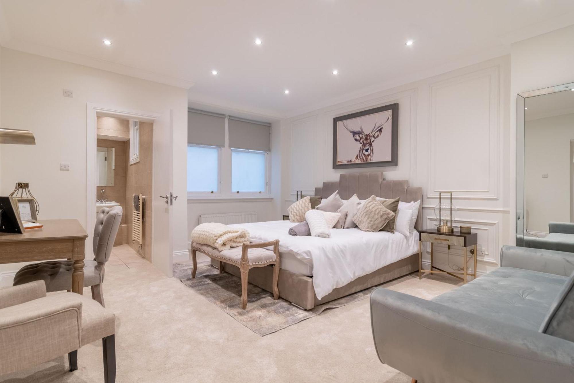 Large Blythswood Residence Glasgow Room photo