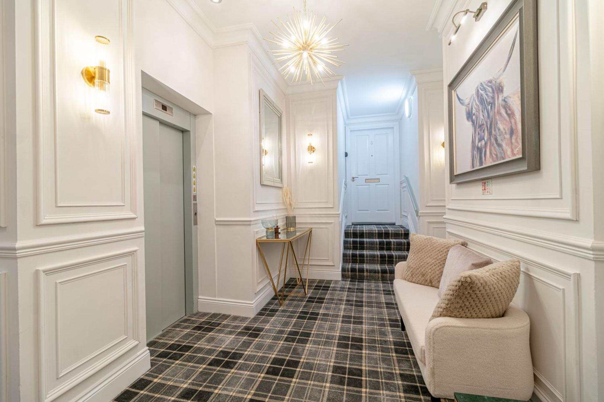 Large Blythswood Residence Glasgow Room photo